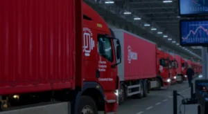 Особенности грузоперевозок по России: организация оперативных и бережных доставок с контролем на каждом этапе
